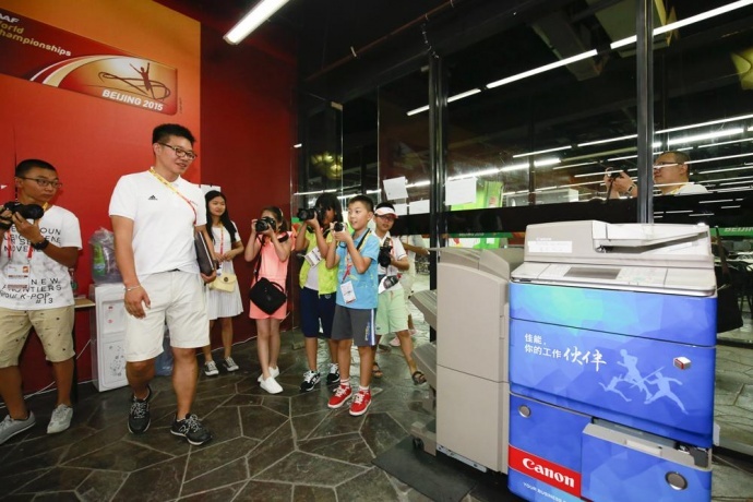 佳能影像之桥:孩子镜头下的世锦赛