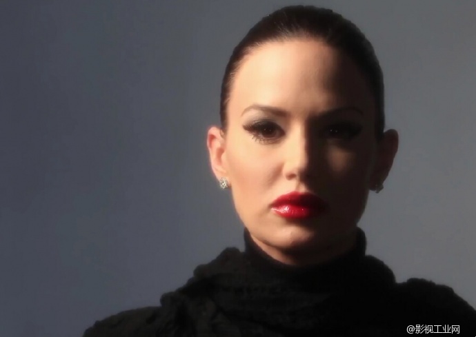 布光实例 ▎一盏灯教你打造完美人像布光