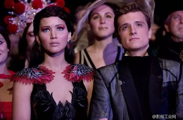 「饥饿游戏」大结局，还记得前三部都讲了什么吗？