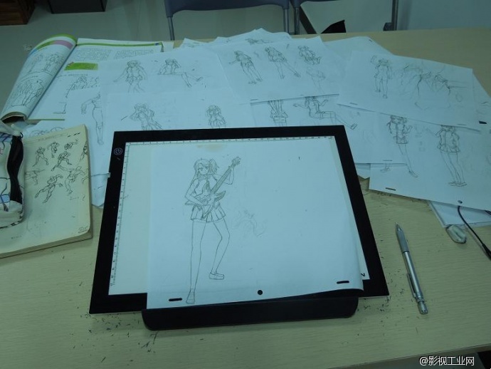 广州漫画培训学院，漫画培训班白云山写生游