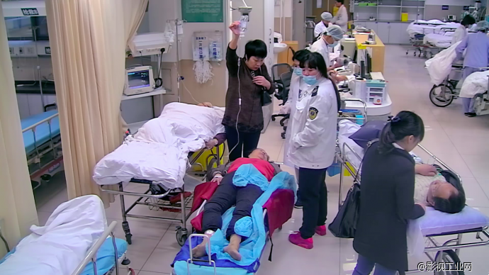 没有“手足”的绝境——没钱治病险截肢!