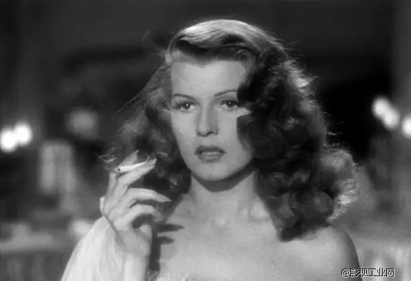 几分轻佻，些许慵懒：这些电影中抽烟的女人