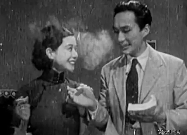 几分轻佻，些许慵懒：这些电影中抽烟的女人