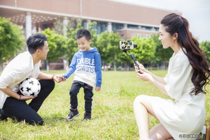 【智云Smooth Ⅱ】手机专业稳定器第二代撩妹直播利器来袭！
