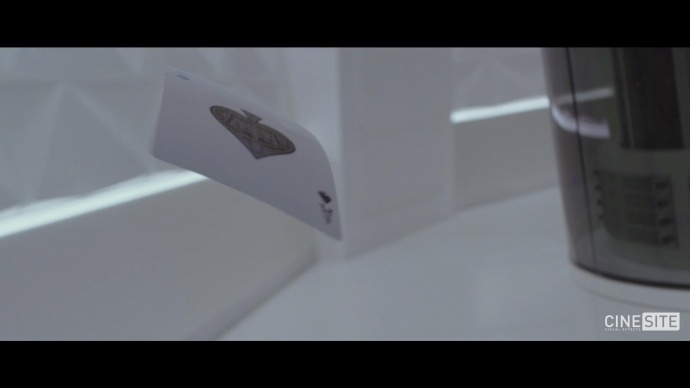 SOOVII视界|一张扑克竟然搅动了一个世界