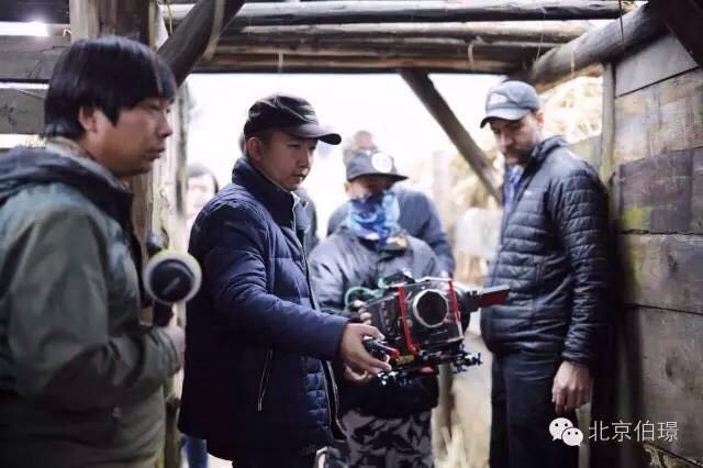 如何与《纸牌屋》团队一同打造《重生》？