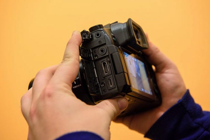 官宣了!CES松下正式发布GH5,4K 60/50P,可4K 422 10bit,官方售价2K美金,4月份上市