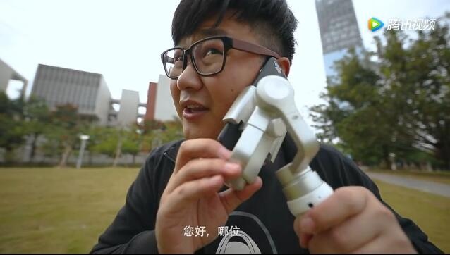 大疆精灵Phantom 4 Pro +,+的并不仅仅是显示器