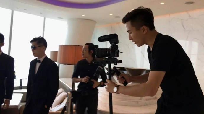 跑4K时代的婚庆片, 你是喜欢长枪大炮还是短小精干的?