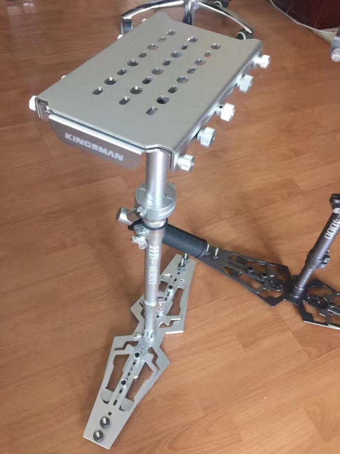 银三角HD4000手持稳定器,谍照曝光!!!你预订了么?