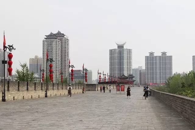 穿越之旅:ELink高清无线传输器带你走近古城墙