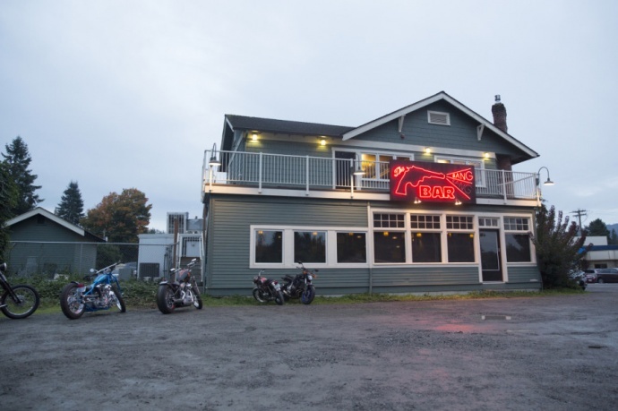 大卫·林奇在《双峰》中把红色玩出了花样