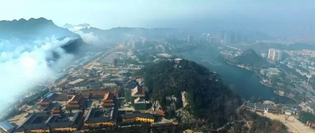贵阳泉湖宣传片制作完毕——贵州省多彩贵州影业有限公司