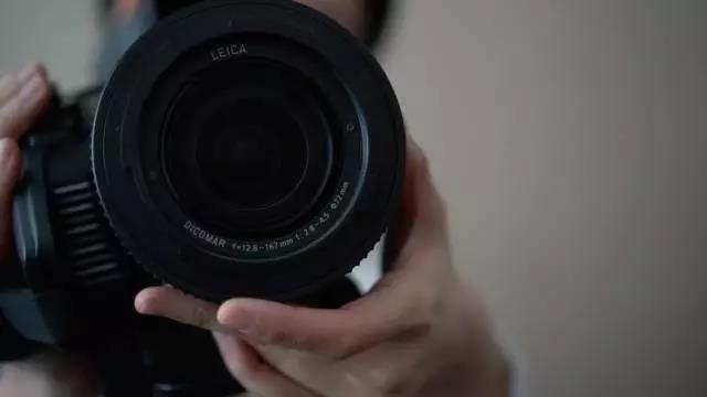 【转载】DVX200告诉你:从单反跨入专业手持摄影机是什么样的感觉
