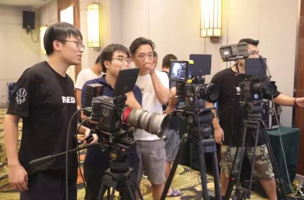从今以后,RED在福建也-----红了!