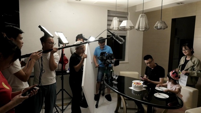【映像4K】Varicam LT镜头下关注反家庭暴力热点话题:翘首以待,拨云见日—《乌云过后》