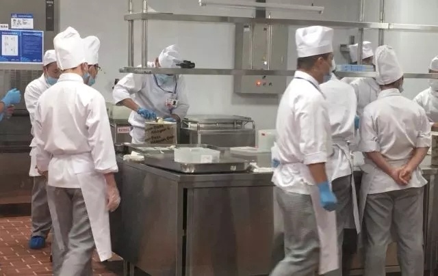 饿着肚子拍摄美食是何感受?前卫摄像讲述《舌尖3》拍摄故事
