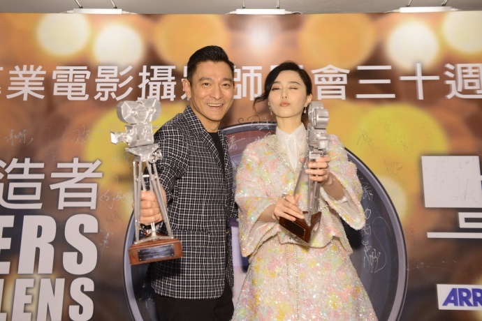 香港专业电影摄影师学会(HKSC)30周年晚宴:摄影师们的大狂欢!