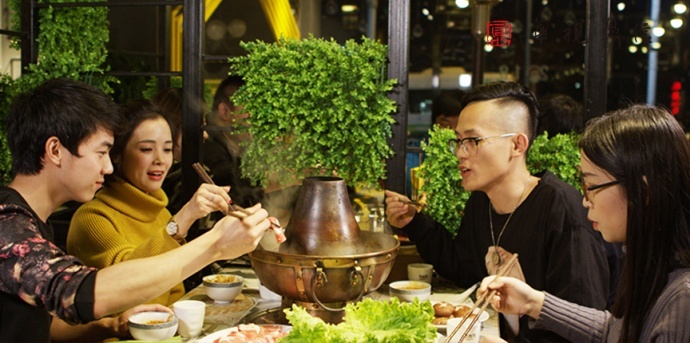华视鼎信:RED RAVEN 4.5K电影摄像机津恺食品宣传片拍摄