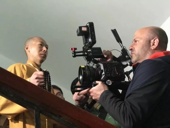 松下推出佛系摄影机新产品?!听说还拍了佛系小短片?!