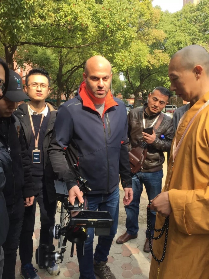 松下推出佛系摄影机新产品?!听说还拍了佛系小短片?!
